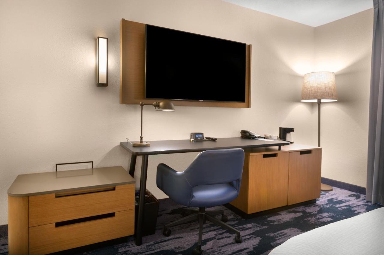 Fairfield Inn & Suites אליזבת סיטי מראה חיצוני תמונה