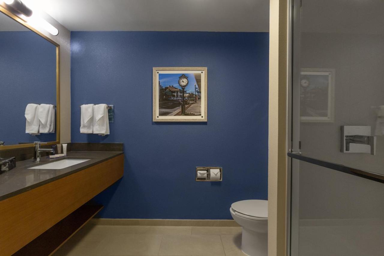 Fairfield Inn & Suites אליזבת סיטי מראה חיצוני תמונה