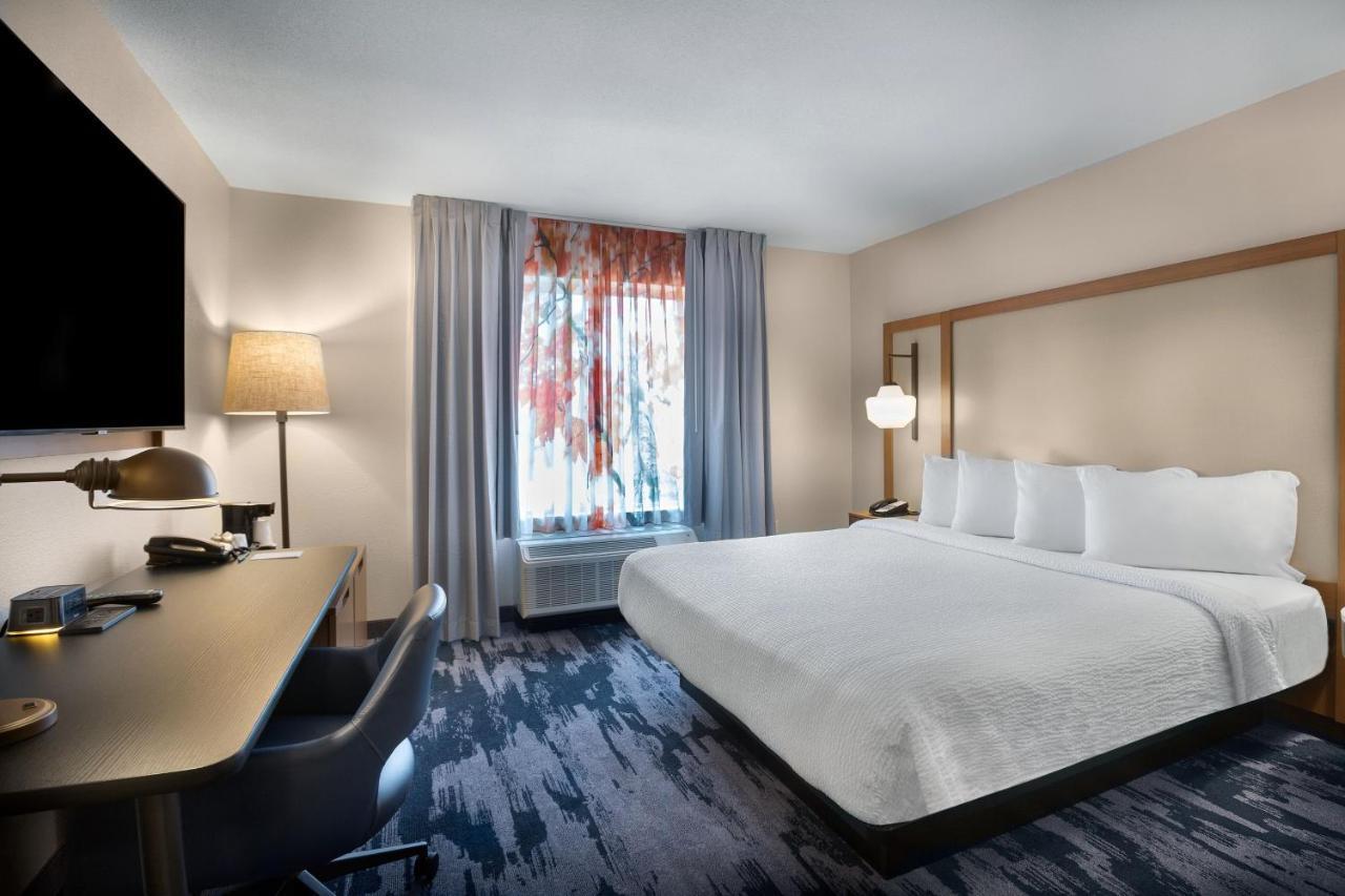 Fairfield Inn & Suites אליזבת סיטי מראה חיצוני תמונה
