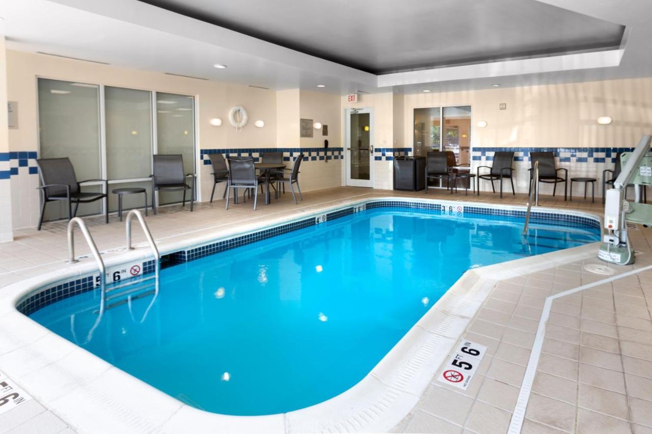 Fairfield Inn & Suites אליזבת סיטי מראה חיצוני תמונה